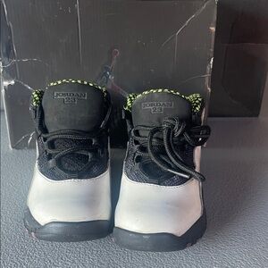 Jordan 10 Retro TD White and Black Sneakers